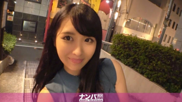 GANA2116マジ軟派、初撮。1369合コン不発で不機嫌な美女を神楽坂でナンパ!「楽しませてくれるなら良いよ.」と缶チューハイで乾杯→ドライブ→観覧車のコンボで、そのままホテルへIN!「お兄さん甘えてくれるから断れない.」と押しに弱い美女を、押して押して最後までヤッちゃいましたwww.